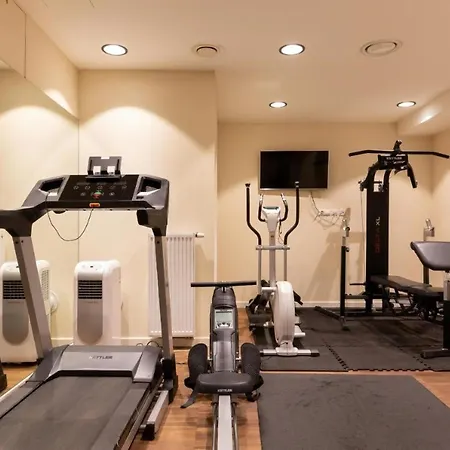 Apartment With Swimming Pool And Gym *